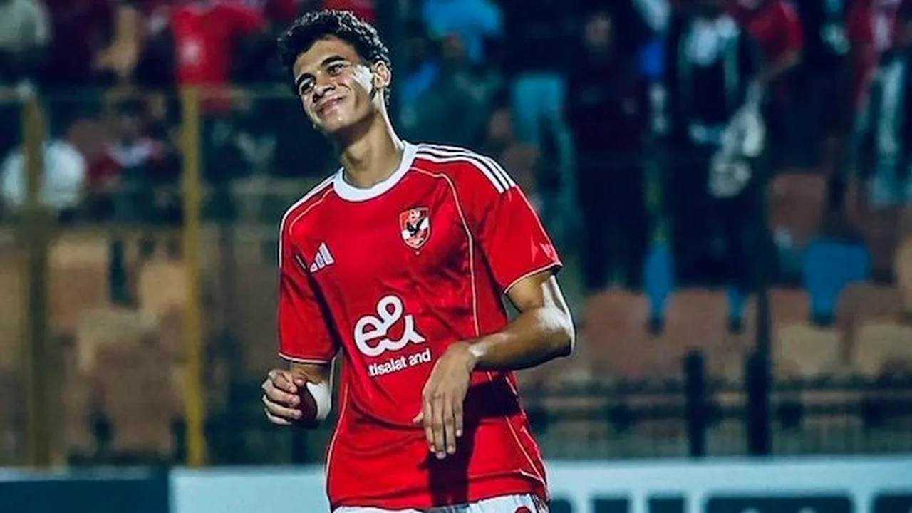 اللقاء المنتظر.. الأهلي يضع جوهرته على أبواب برشلونة في انتقالات 2025